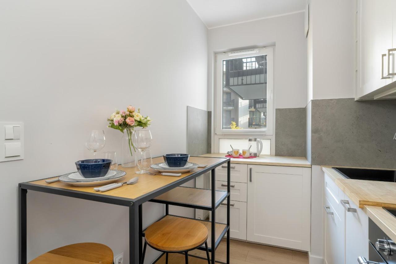 Stylish & Comfy Garbary Apartments With Parking By Noclegi Renters Πόζναν Εξωτερικό φωτογραφία