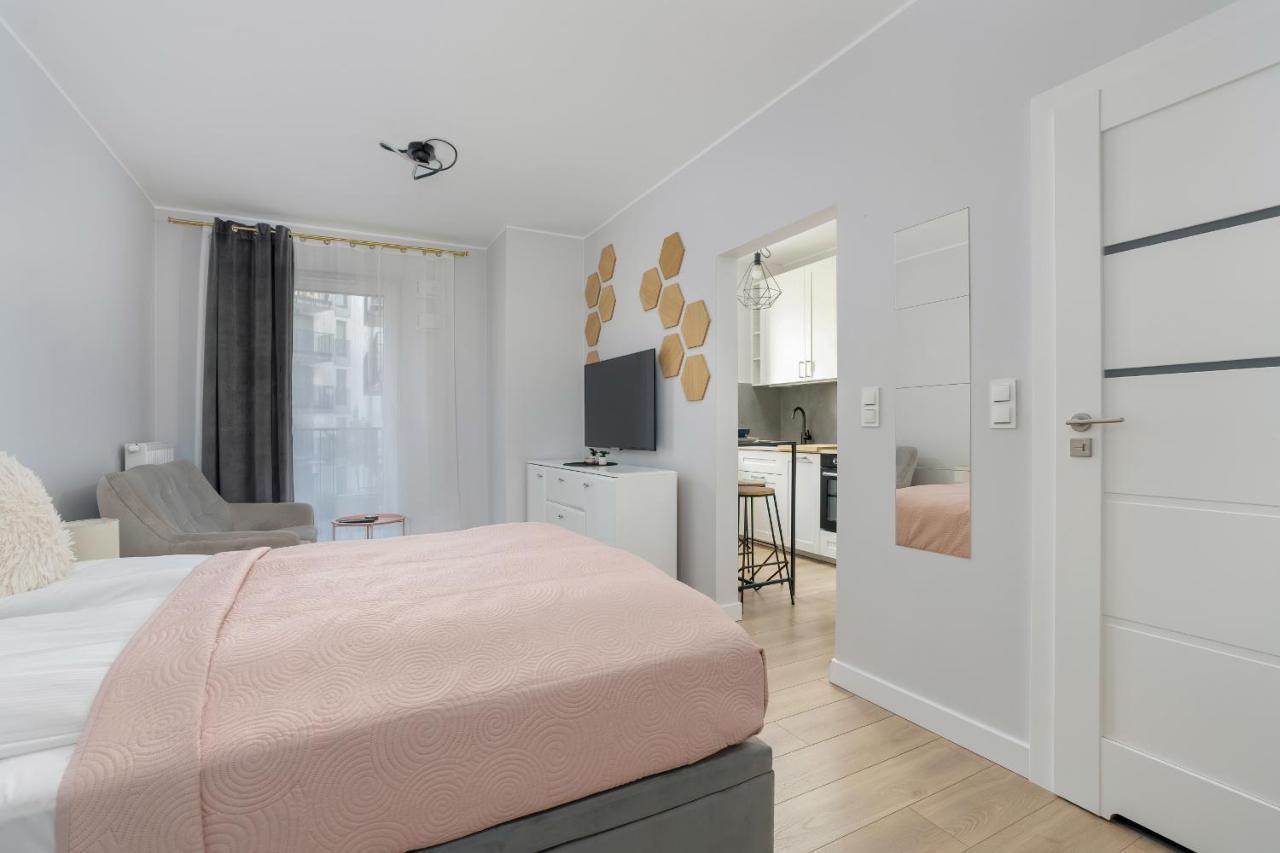 Stylish & Comfy Garbary Apartments With Parking By Noclegi Renters Πόζναν Εξωτερικό φωτογραφία