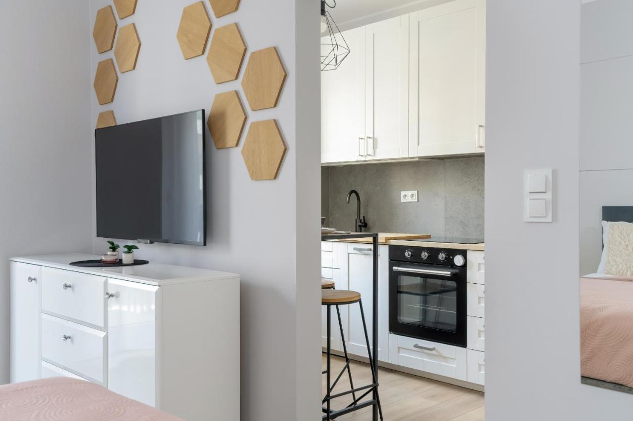 Stylish & Comfy Garbary Apartments With Parking By Noclegi Renters Πόζναν Εξωτερικό φωτογραφία