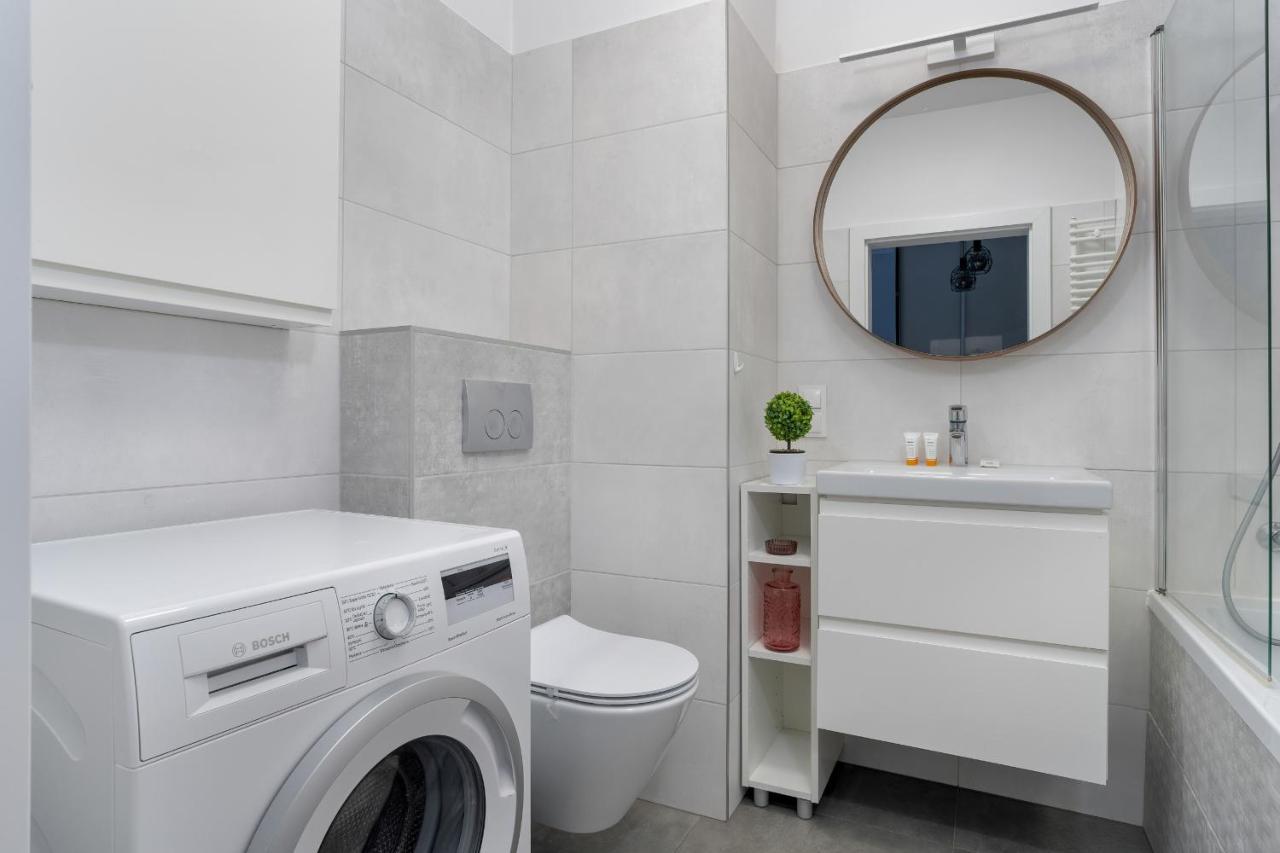 Stylish & Comfy Garbary Apartments With Parking By Noclegi Renters Πόζναν Εξωτερικό φωτογραφία