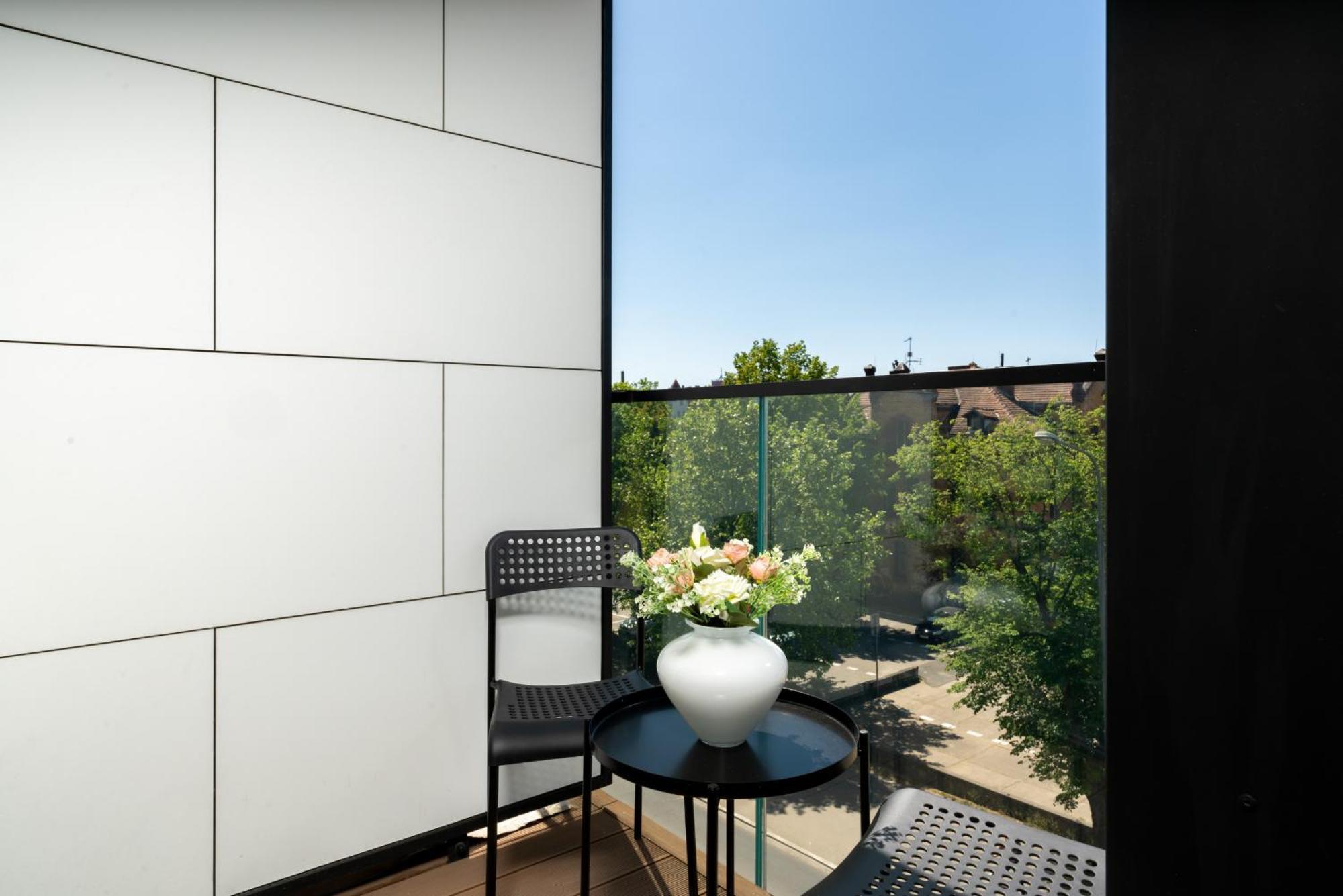 Stylish & Comfy Garbary Apartments With Parking By Noclegi Renters Πόζναν Εξωτερικό φωτογραφία
